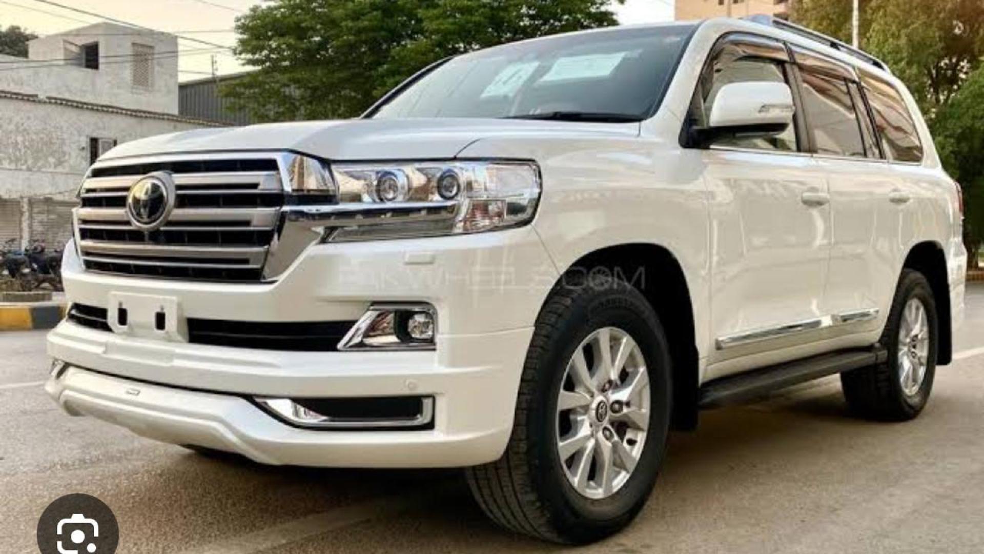 Toyota Land Cruiser V8 2020