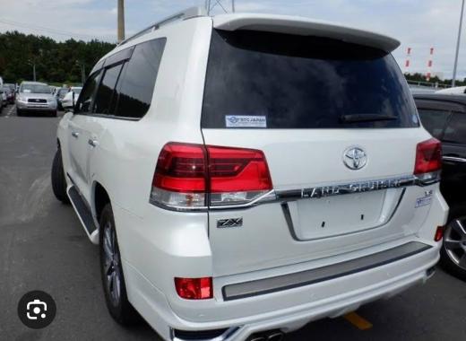 Toyota Land Cruiser V8 2020