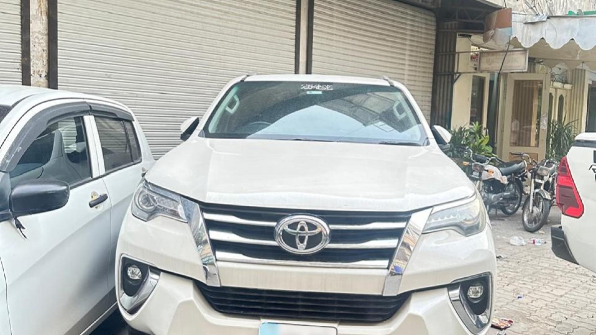 Toyota Revo 2020-2021